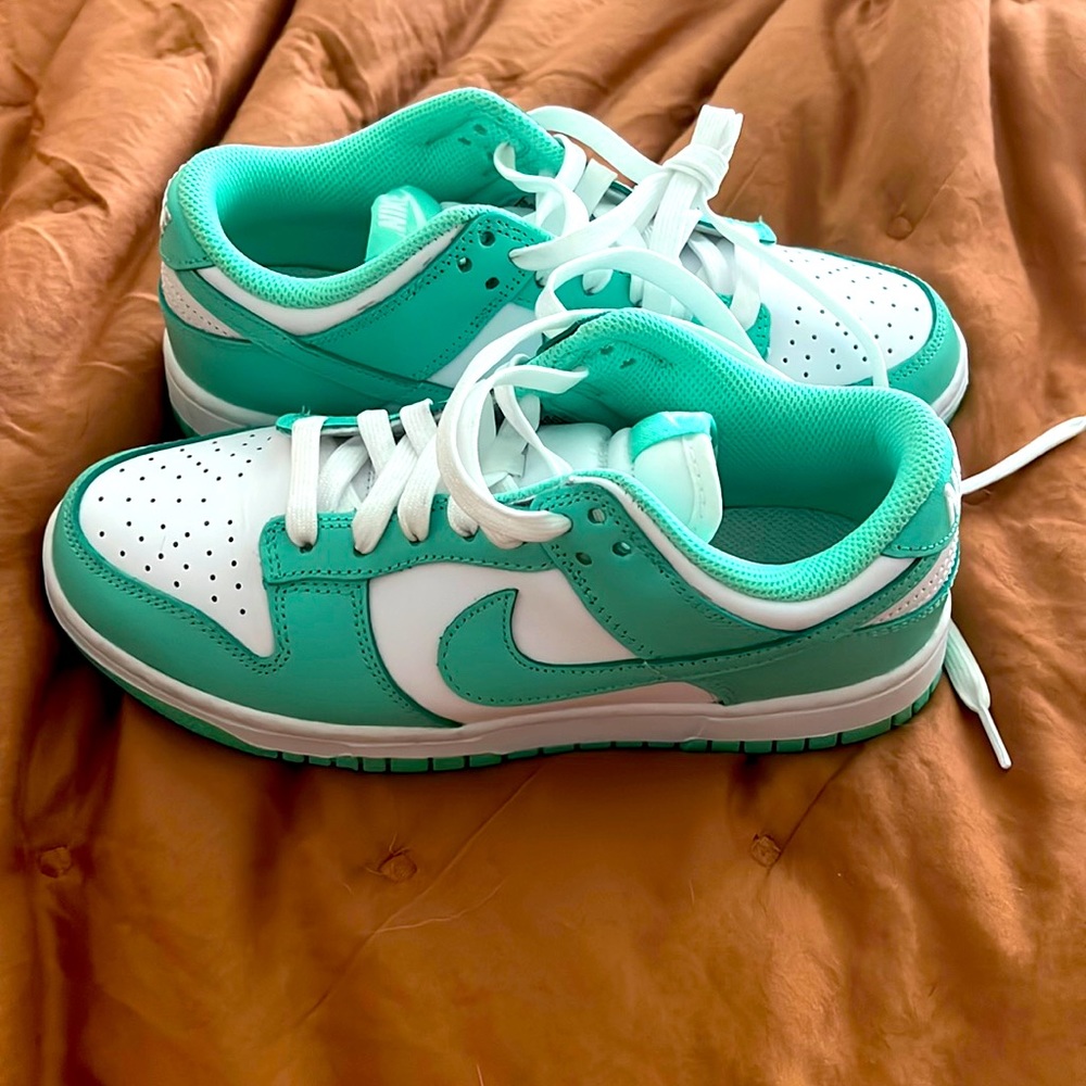 Nike “glow green” low dunks